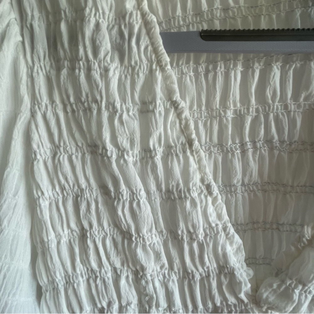 Taylor Women's White Gauze
Smocked Tiered A-Line Dress Medium - Picture 3 of 8